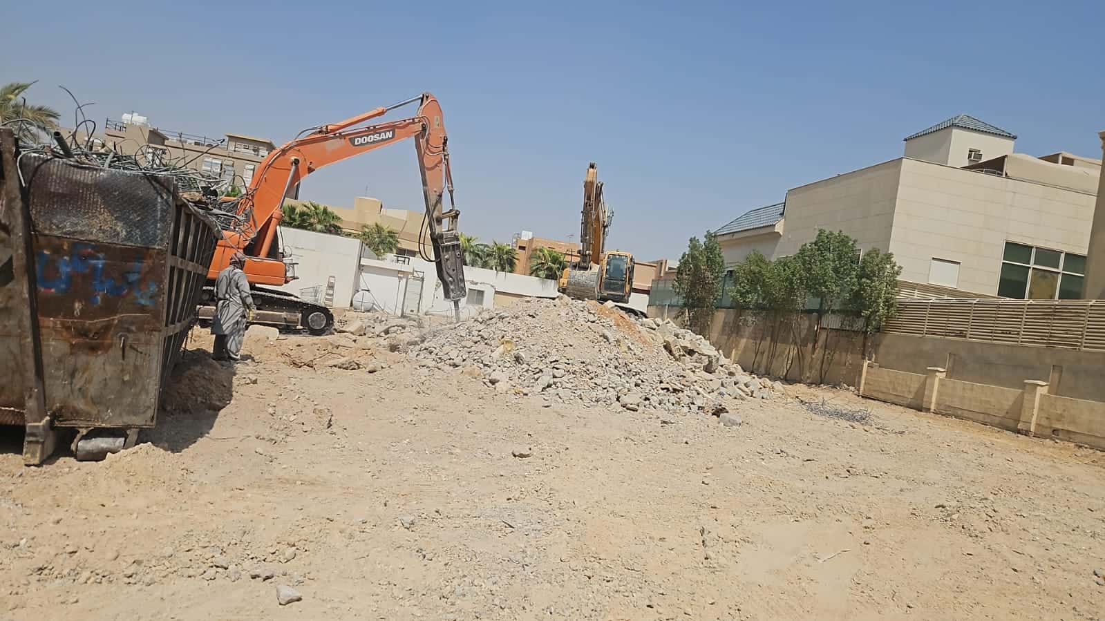 هدم مباني مجاناً في جده